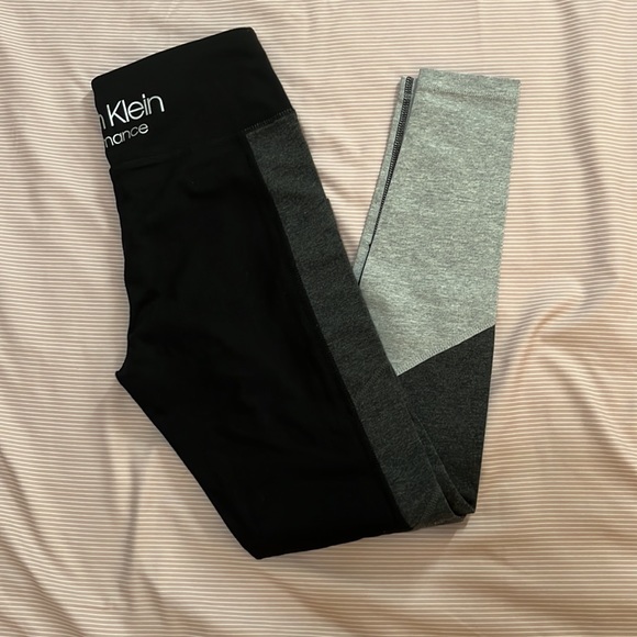 Calvin Klein Performance Legging NWT👟 - Picture 2 of 4